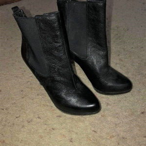 Michael Kors Bootie SIze 8.5